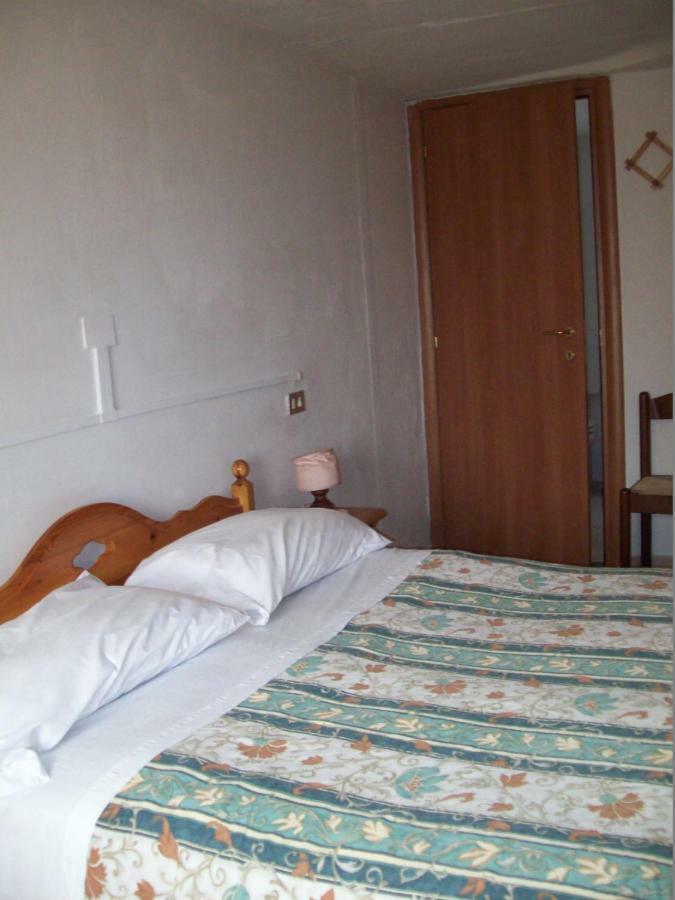 Albergo Casa Del Romano Fascia Exteriör bild